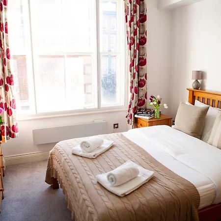 1A, Opera House 1St Floor By Indigo Flats Apartment London Bagian luar foto